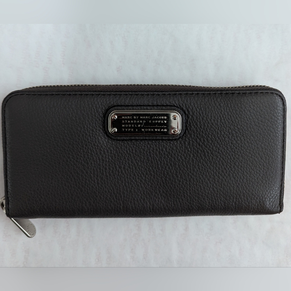 Marc by Marc Jacobs gray standard supply work wear wallet